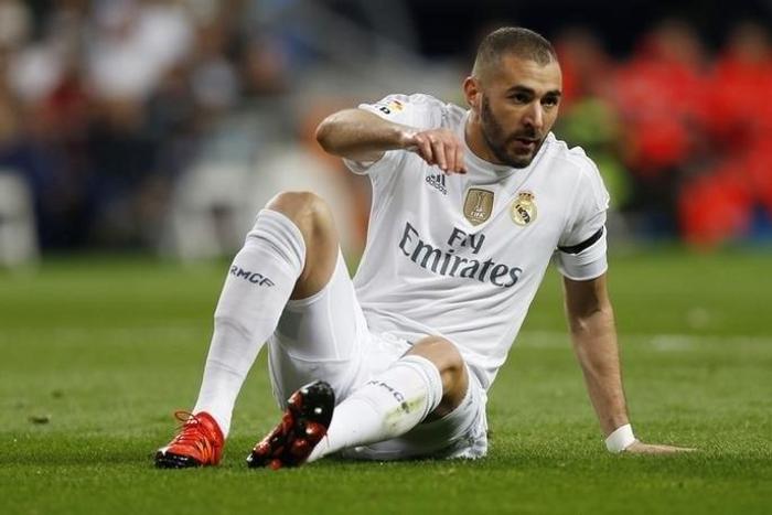 Benzema should not play for France, says Prime minister