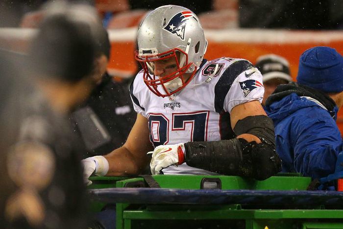 ___4408273___https:______static.pulse.com.gh___webservice___escenic___binary___4408273___2015___11___30___14___gronkowski-cropped_1wn5wywyys5011uii5xh2q9bl0