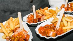 ___4282177___https:______static.pulse.com.gh___webservice___escenic___binary___4282177___2015___10___21___18___germany-currywurst