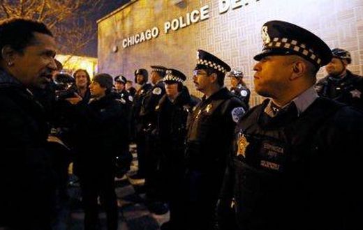 U.S. Justice Dept. to investigate Chicago police