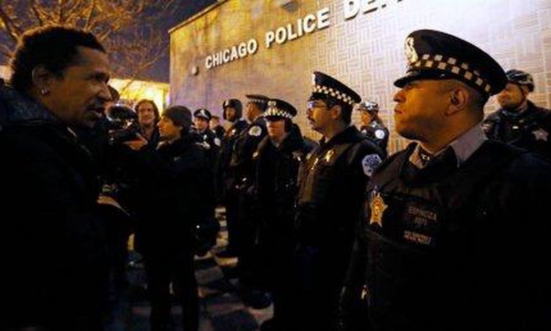 U.S. Justice Dept. to investigate Chicago police