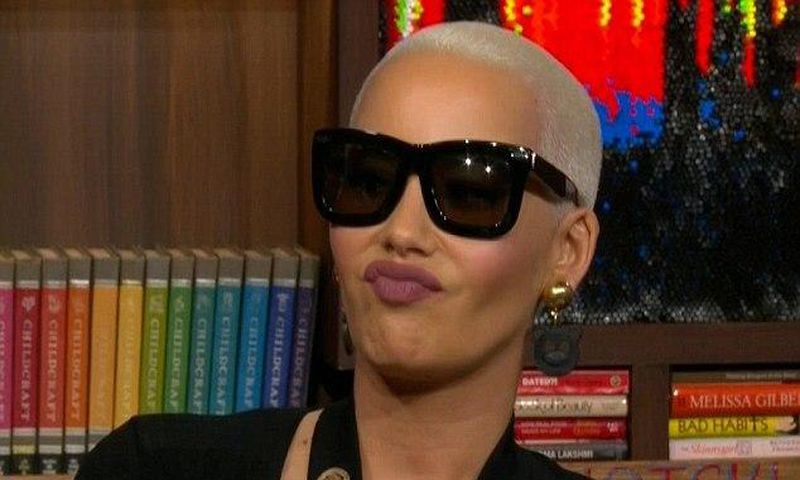 Amber Rose seals lips on Kardashians, Kanye West questions on 'Watch What Happens: Live'