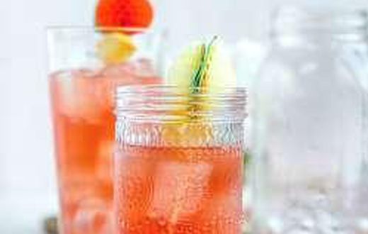 ___4333683___https:______static.pulse.com.gh___webservice___escenic___binary___4333683___2015___11___6___15___Singapore+Sling