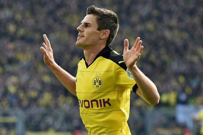 ___4505749___https:______static.pulse.com.gh___webservice___escenic___binary___4505749___2015___12___29___18___hofmann-cropped_eh54cize3afz1bv4n4987j5v8_2