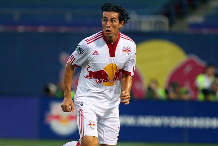 ___4501938___https:______static.pulse.com.gh___webservice___escenic___binary___4501938___2015___12___28___16___alfredo-pacheco-new-york-red-bulls-2009_x9mophsm1oiv10bcjzmdw6ok7