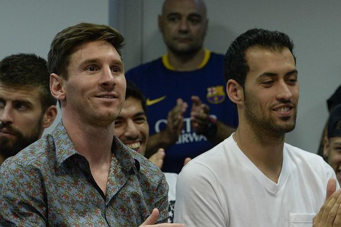 ___4411399___https:______static.pulse.com.gh___webservice___escenic___binary___4411399___2015___12___1___3___lionel-messi-and-sergio-busquets-cropped_1xuts3ub4luh61tjhdf7zj7u30_3