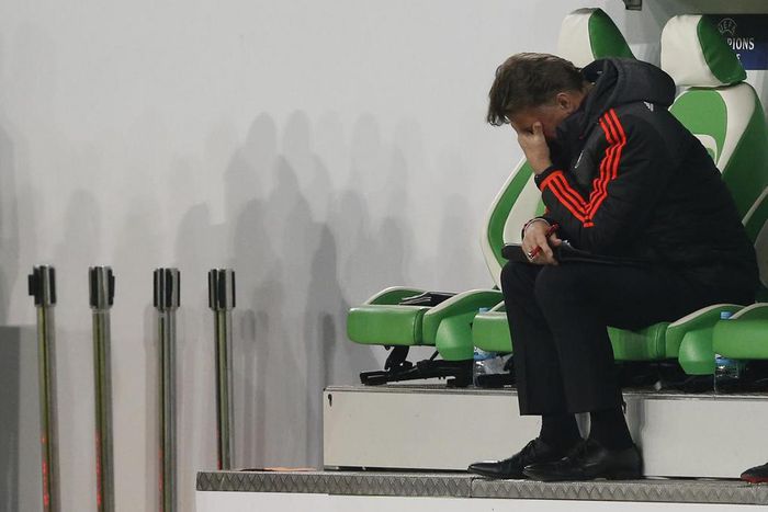 Van Gaal has no defence against critics after United flop