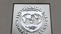The International Monetary Fund (IMF) logo is seen at the IMF headquarters building during the 2013 Spring Meeting of the International Monetary Fund and World Bank in Washington, April 18, 2013. REUTERS/Yuri Gripas