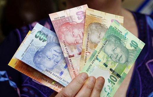 South African rand notes in a file photo.     REUTERS/Siphiwe Sibeko