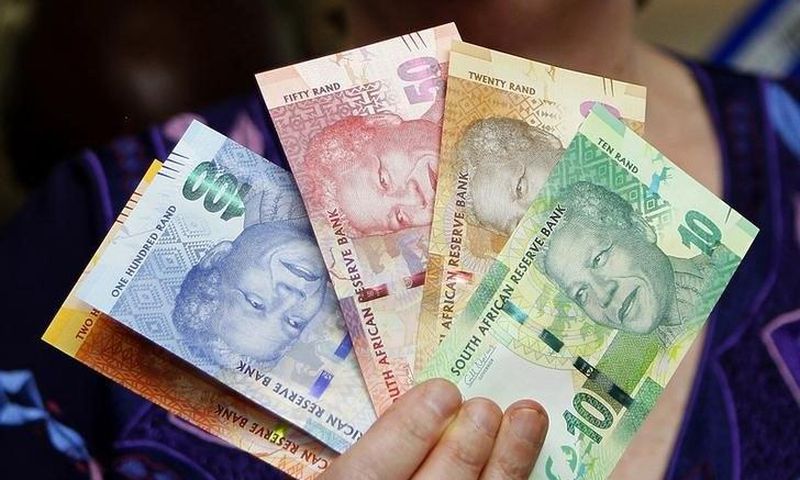 South African rand notes in a file photo.     REUTERS/Siphiwe Sibeko