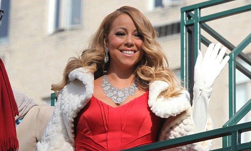 Mariah Carey at Macy's Thanksgiving Day Parade 2015