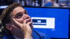 European shares fall from 3-month high, hit by Chinese weakness