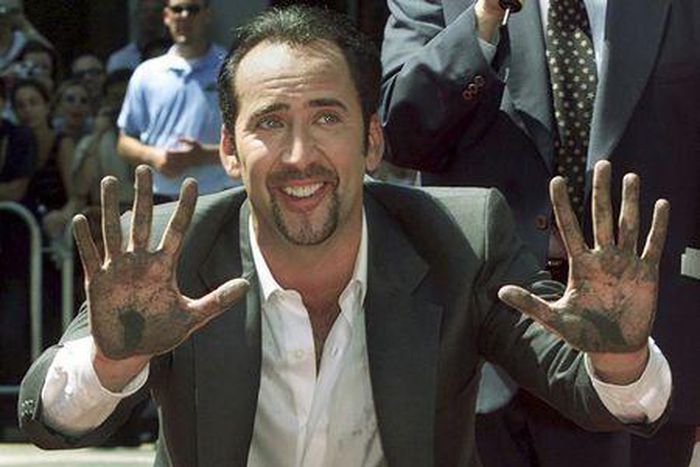 Actor Nicolas Cage returns stolen dinosaur skull he bought