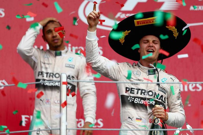 ___4319822___https:______static.pulse.com.gh___webservice___escenic___binary___4319822___2015___11___3___12___hamiltonrosberg-cropped_c39g3m9n6wrc1b0zz0rz9ie81_1