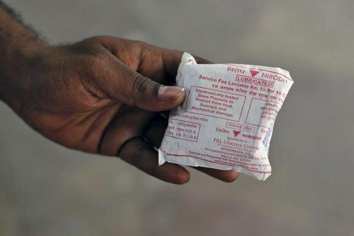 Condom shortage hampers India's AIDS fight