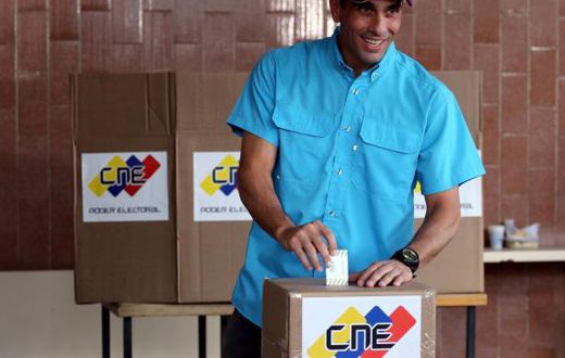 Venezuela opposition thrashes "Chavismo" to win legislature