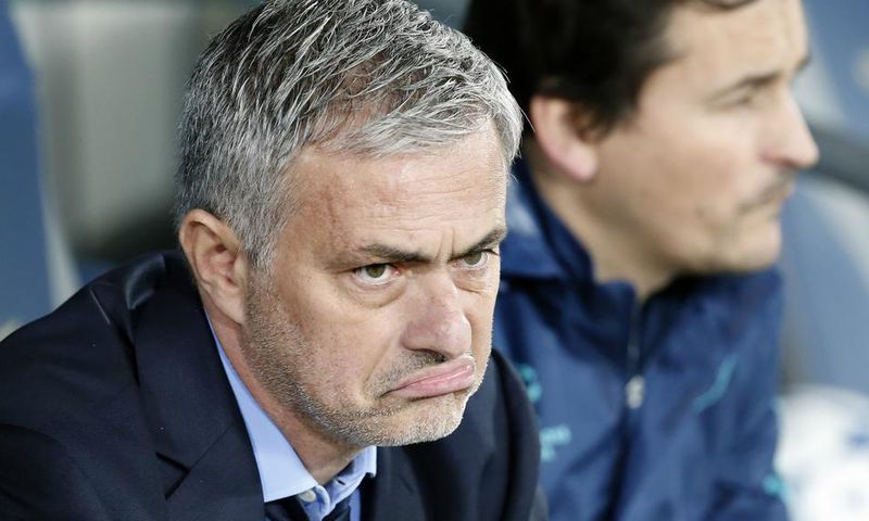 ___4437755___https:______static.pulse.com.gh___webservice___escenic___binary___4437755___2015___12___8___8___josemourinho-cropped_1ttifecold8vz1hmz21tgypy8f_2