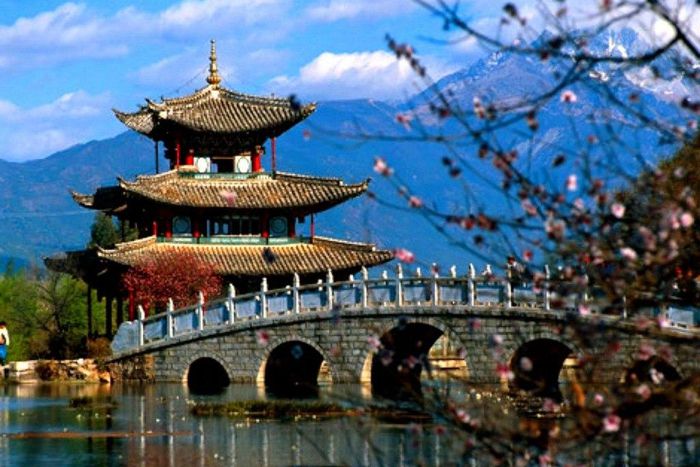 ___4373142___https:______static.pulse.com.gh___webservice___escenic___binary___4373142___2015___11___18___20___korea-honeymoon-traveling-1024x814