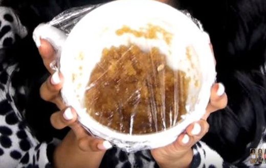D.I.Y exfoliator including a mix of honey, brown sugar, lemon and olive oil