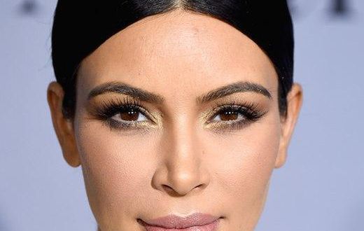 Kim Kardashian attends Instyle Award