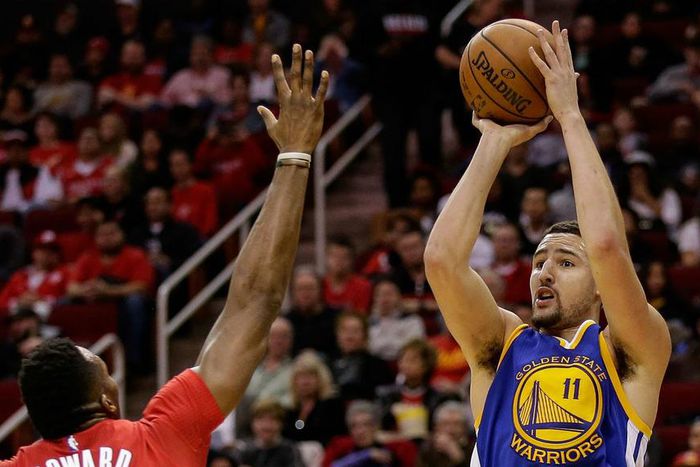 ___4513571___https:______static.pulse.com.gh___webservice___escenic___binary___4513571___2016___1___1___15___klaythompson-cropped_1aw8s14l7ek9913lsa0ufg2m3d_2