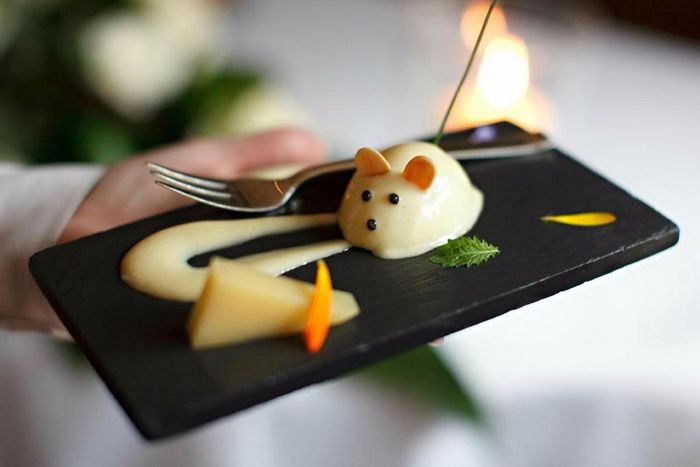 ___4275007___https:______static.pulse.com.gh___webservice___escenic___binary___4275007___2015___10___19___18___9-le-manoir-aux-quat-saisons-great-milton-england