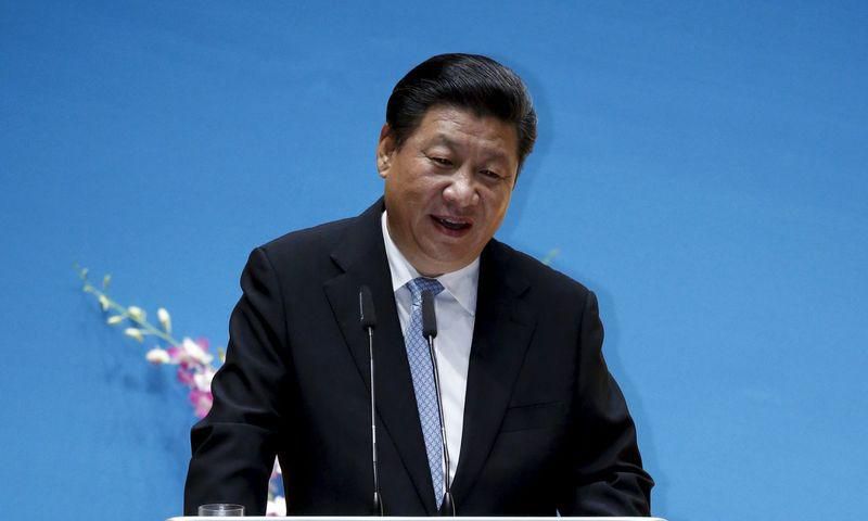 Chinese President Xi Jinping speaks during the "Forging A Strong Partnership to Enhance Prosperity of Asia" Lecture at the National University of Singapore November 7, 2015. REUTERS/Edgar Su