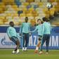 Chelsea's Kurt Zouma, Cesar Azpilicueta, John Terry and assistant first team coach Silvino Louro during training
Action Images via Reuters / John Sibley
Livepic