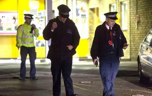Teenager arrested for stabbing 15-year old boys in school