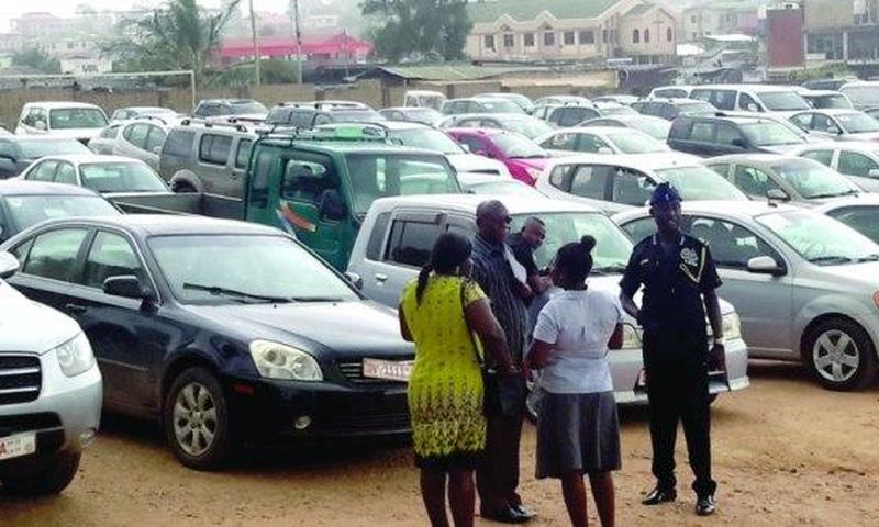 Police impound 800 vehicles for misuse of DV, DP number plates