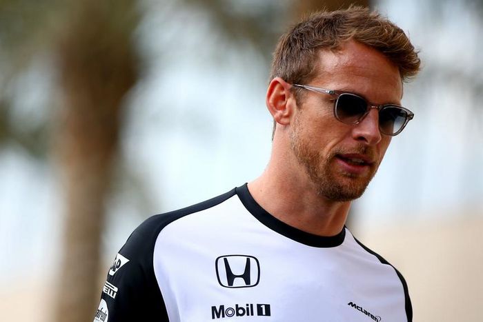 ___4509718___https:______static.pulse.com.gh___webservice___escenic___binary___4509718___2015___12___31___2___jenson-button-cropped_8aon7inpmzof1ioueuvc7nrl5