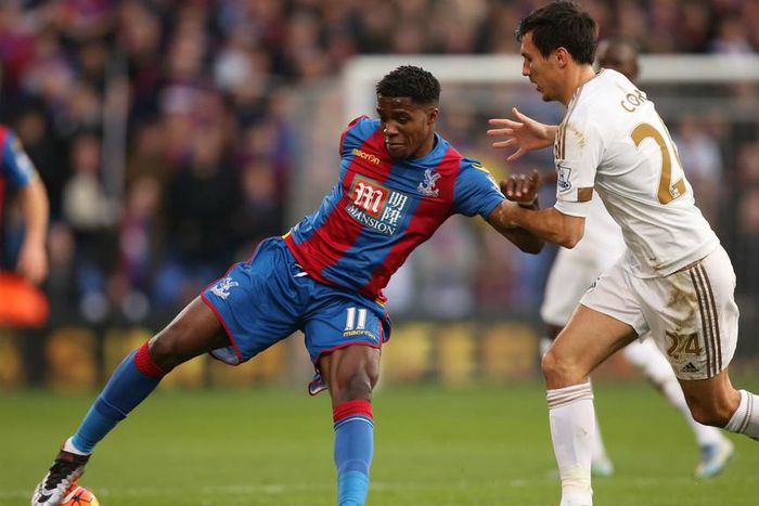 ___4502901___https:______static.pulse.com.gh___webservice___escenic___binary___4502901___2015___12___28___20___palaceswans-cropped_c3fl6ql5mg3j1m7lpvu1yzn3q