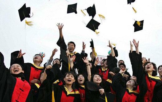 ___4413541___https:______static.pulse.com.gh___webservice___escenic___binary___4413541___2015___12___1___14___121123055405-china-university-graduates-story-top