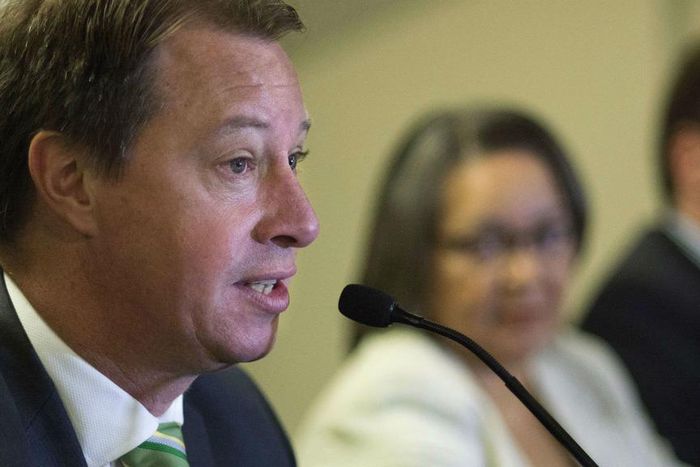 ___4465081___https:______static.pulse.com.gh___webservice___escenic___binary___4465081___2015___12___15___16___jurierouxcropped_z462ziqba7fd1wwz4skww6066