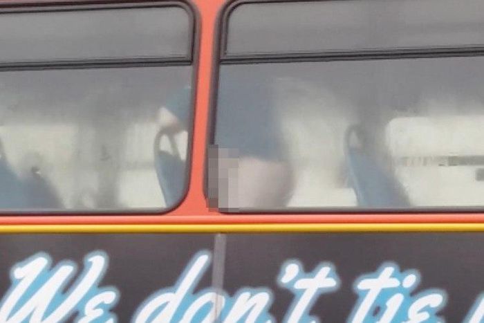 ___4345455___https:______static.pulse.com.gh___webservice___escenic___binary___4345455___2015___11___10___17___bus-copy_1