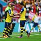 ___4471122___https:______static.pulse.com.gh___webservice___escenic___binary___4471122___2015___12___16___20___ozil-wilshere-cropped_c7sugv0xzwjh192y4asftp7ha_2
