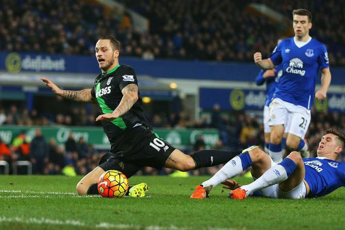 ___4503111___https:______static.pulse.com.gh___webservice___escenic___binary___4503111___2015___12___28___22___arnautovic-cropped_1afe73rb8lcj1u7cigsoq64vr