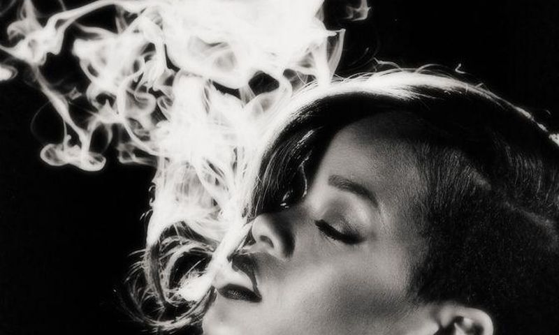 Rihanna smoking weed