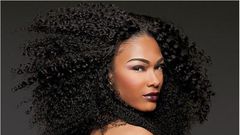 Heat Free extension on gorgeous model