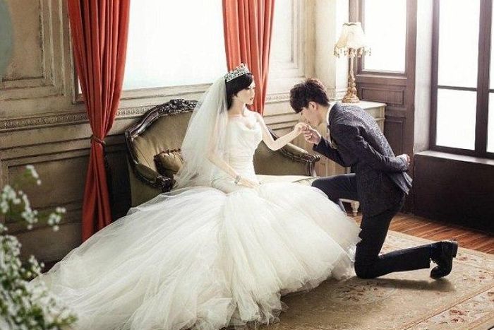 Man with terminal cancer marries doll