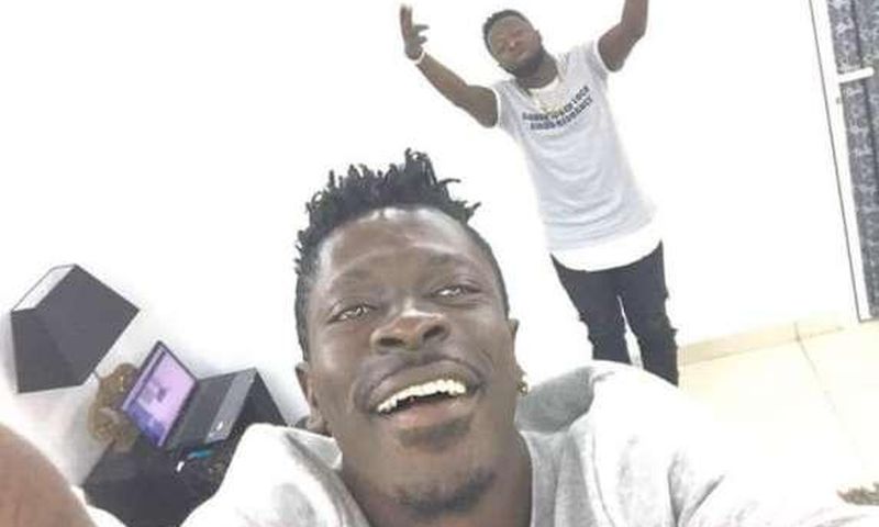 Guru and Shatta take selfie after studio session