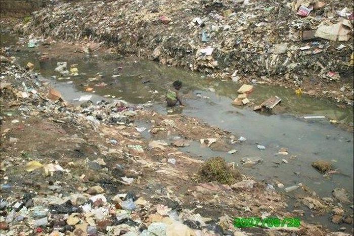 Waste lying in open without proper waste management