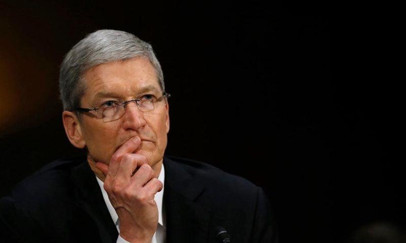 ___4304409___https:______static.pulse.com.gh___webservice___escenic___binary___4304409___2015___10___29___7___tim-cook-290513