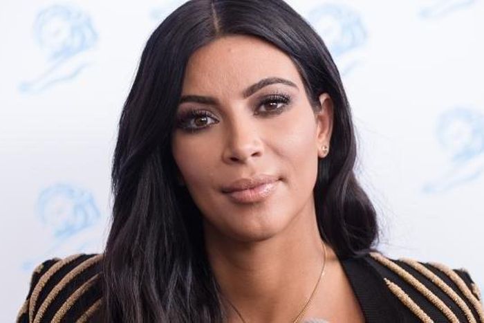 Kanye west and Kim Kardashian couple to donate 1000 shoes