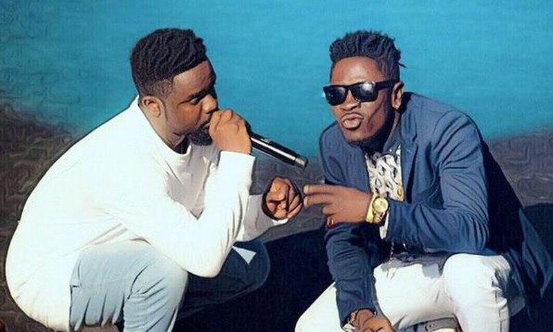 Sarkodie [left] and Shatta Wale [right]