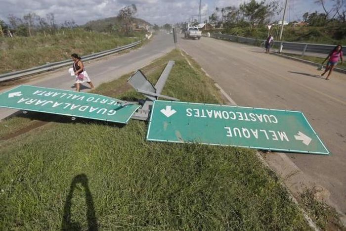 In Hurricane Patricia's wake, torrential rains move into Louisiana