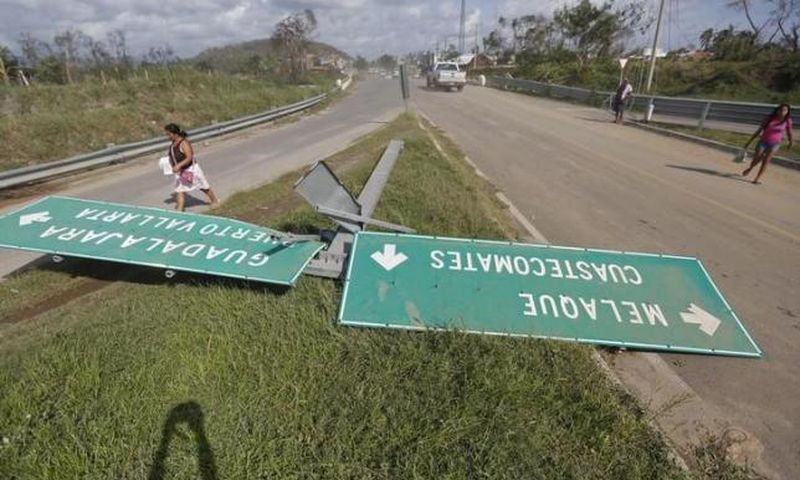 In Hurricane Patricia's wake, torrential rains move into Louisiana