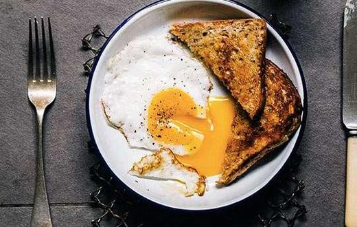 ___4332538___https:______static.pulse.com.gh___webservice___escenic___binary___4332538___2015___11___6___11___sunny+side+up+eggs