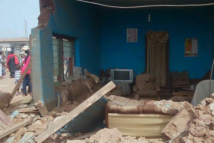 ___4494170___https:______static.pulse.com.gh___webservice___escenic___binary___4494170___2015___12___24___10___pictures-of-the-scene-of-an-accident-at-Berekum---2-