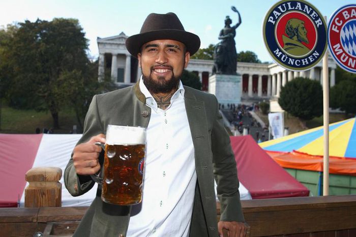 ___4464573___https:______static.pulse.com.gh___webservice___escenic___binary___4464573___2015___12___15___15___arturovidal093015_1nd8w7b3o1s121s8j104ifklyd_2